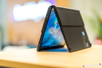 Asus Zenbook 17 Fold OLED